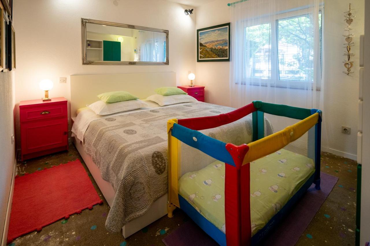Maris Apartamento Sveti Filip i Jakov Exterior foto